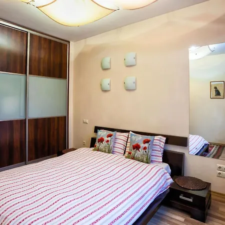 Апартаменты У Вокзала Apartament *