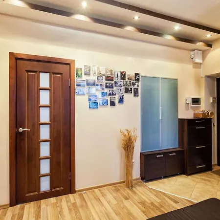 Apartament Апартаменты У Вокзала