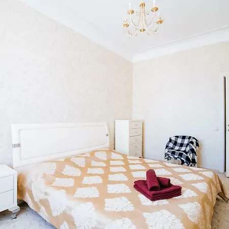 Апартаменты У Вокзала Apartament
